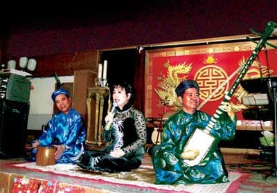 BẢO VỆ KHÔNG GIAN VĂN HOÁ PHI VẬT THỂ