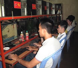 QUẢN TRÒ CHƠI TRỰC TUYẾN