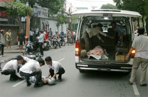TÌNH NGƯỜI SẼ CHIẾN THẮNG VÔ CẢM