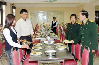 Kết quả bước đầu thực hiện xã hội hoá công tác nuôi dưỡng bộ đội ở nhà ăn cơ quan Tổng cục Hậu cần