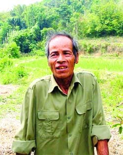 Ông Hồ Mơ hai lần dũng sĩ