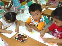 ĐƯA THỰC TIỄN CUỘC SỐNG VÀO LUẬT