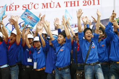 MÀU XANH ĐẨY LÙI CÁI XẤU