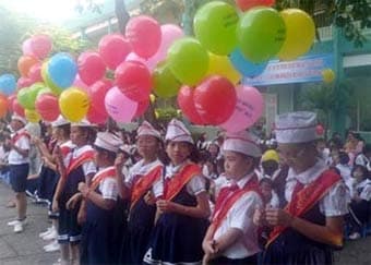 TRẺ EM LOẠN CHỮ