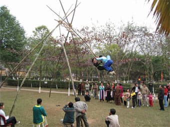 DU XUÂN MUÔN NẺO