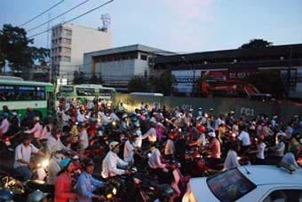 VĂN HÓA “KIỀM CHẾ"