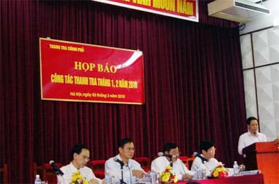 KIÊN QUYẾT XỬ LÝ CÁN BỘ MẮC KHUYẾT ĐIỂM