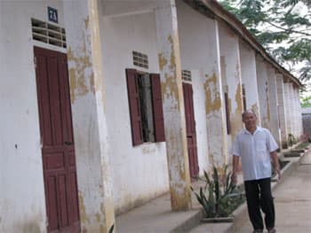 NGƯỜI TỐT KHÔNG “LỘ THIÊN”