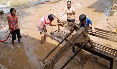 ĐỔI MỚI CÁCH “SỐNG CHUNG VỚI LŨ”