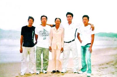 Làng... "chân dài"
