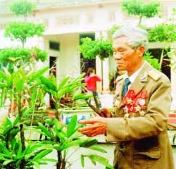 Xưa bắn tên lửa, nay "sửa" phường rối