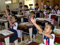 TĂNG HỌC PHÍ-TĂNG CHẤT LƯỢNG DẠY VÀ HỌC