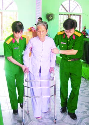 Người mẹ Anh hùng ở Cù Lao Chàm
