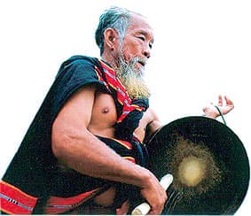 PHÁT HUY VAI TRÒ CỦA GIÀ LÀNG