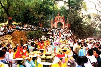 TÍN NGƯỠNG THỜ HÙNG VƯƠNG GẮN KẾT TOÀN DÂN TỘC