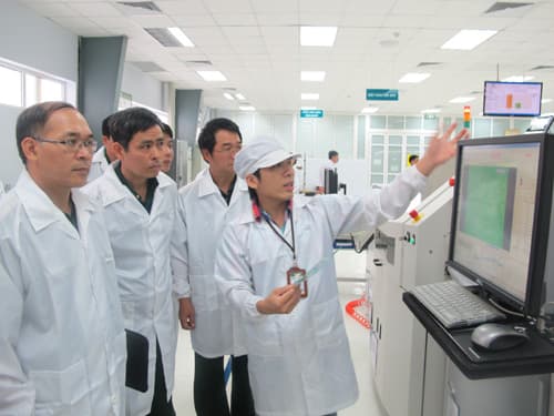 VIETTEL “HÚT” NGƯỜI GIỎI