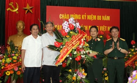 BÁO CHÍ XÂY DỰNG NIỀM TIN