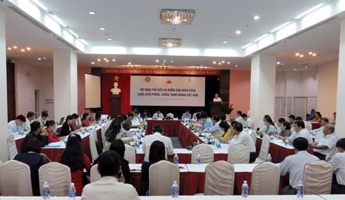 Phổ biến và hướng dẫn nhân rộng sáng kiến phòng, chống tham nhũng