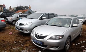 CÔNG CHỨC ĐI LỄ CHÙA