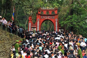 THÀNH KÍNH HƯỚNG VỀ NGÀY GIỖ TỔ