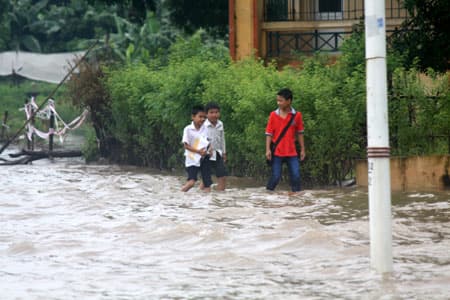 Nhịp sống sau mưa bão