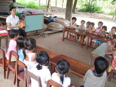 MIỀN ĐẤT HỨA
