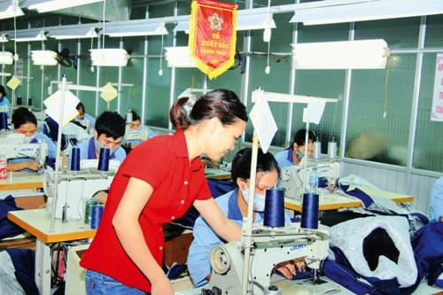 Cuốn sổ vàng ở Xí nghiệp Đo may Quân đội