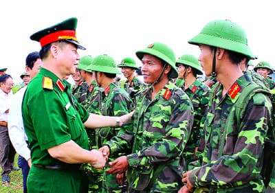 Vị tướng trưởng thành từ trẻ mồ côi