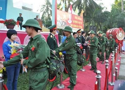 TRANG TRỌNG TIỄN ĐI, CHU ĐÁO ĐÓN VỀ