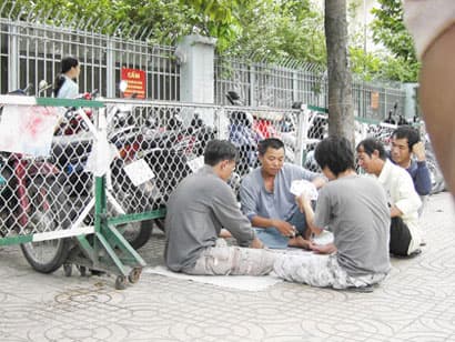 XÓA NẠN CỜ BẠC NGÀY TẾT