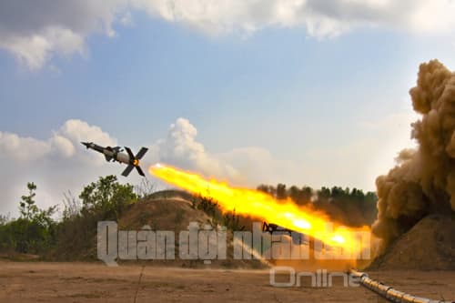 “Mắt lửa” bảo vệ bầu trời Tổ quốc
