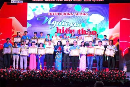 TP Hồ Chí Minh: Tuyên dương 120 gương “Người con hiếu thảo”