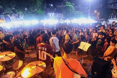 Sức hấp dẫn mới từ không gian văn hóa phố đi bộ