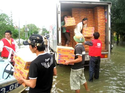 NÊU GƯƠNG LÀ PHẢI DÁM HY SINH