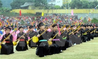 “TIẾP SỨC” CHO HÁT THEN