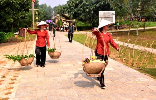 Phiên chợ quê giữa lòng Hà Nội