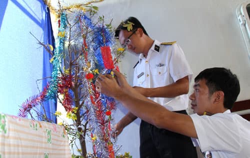 Đón xuân trên “Đoàn tàu Không số”