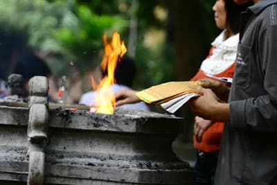 ĐÂU CỨ PHẢI ĐỐT CHO NHIỀU?