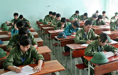 XÓA “VÙNG LÕM” VỀ KIẾN THỨC QUỐC PHÒNG, AN NINH