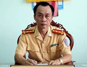 NGƯỜI ĐỨNG ĐẦU GƯƠNG MẪU VÀ TỰ GIÁC