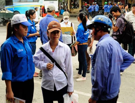 CHẤT LỬA TÌNH NGUYỆN TRONG “KỲ NGHỈ HỒNG”