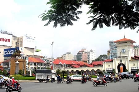Thi đua xây dựng thành phố văn minh, hiện đại, nghĩa tình