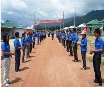 MÀU ÁO XANH NƠI BIÊN CƯƠNG