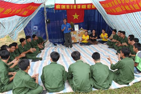 CHĂM LO “ĐIỂM TỰA” QUÂN NHÂN